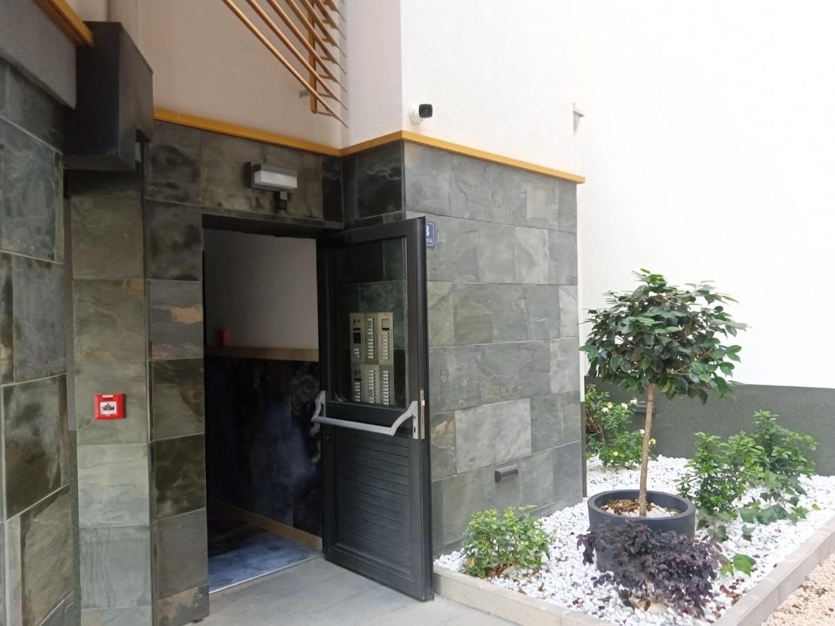 Apartment Paola With Free Private Parking Place スプリト エクステリア 写真