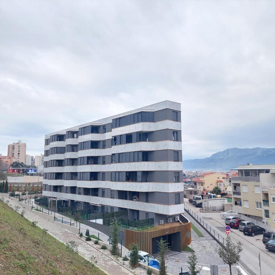 Apartment Paola With Free Private Parking Place スプリト エクステリア 写真